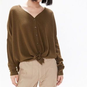 2/$20 Out from under urban outfitters olive green lounge button down thermal
